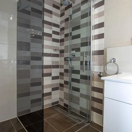 In Mit Grossem Balkon By Interhome Duće