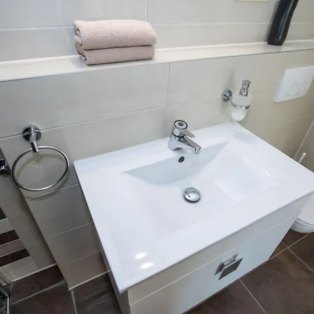 In Mit Grossem Balkon By Interhome Apartament *
